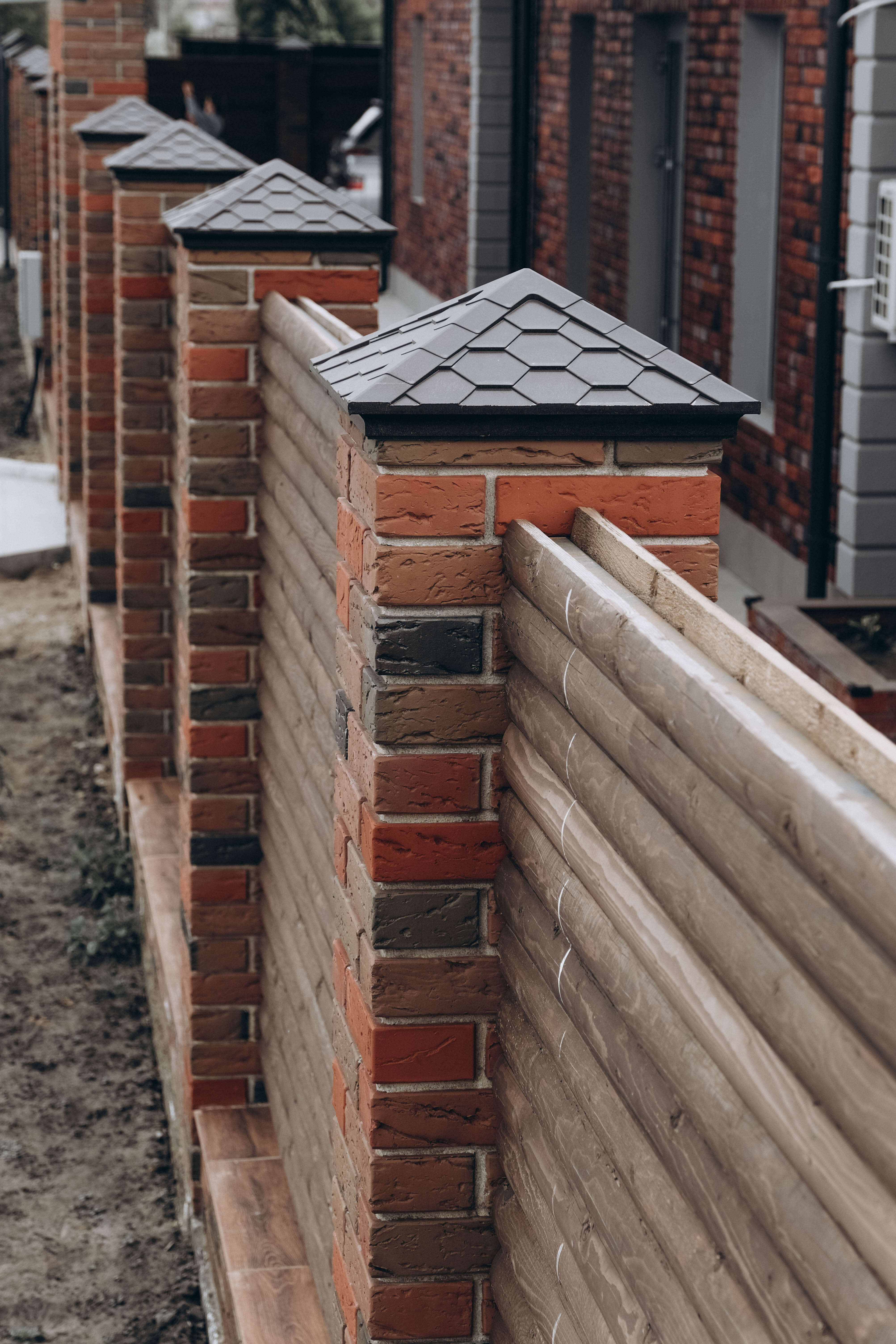 Колпак Zking Эверест Коричневый на столб 1.5х1.5 кирпича (390х390мм) в Сочи фото