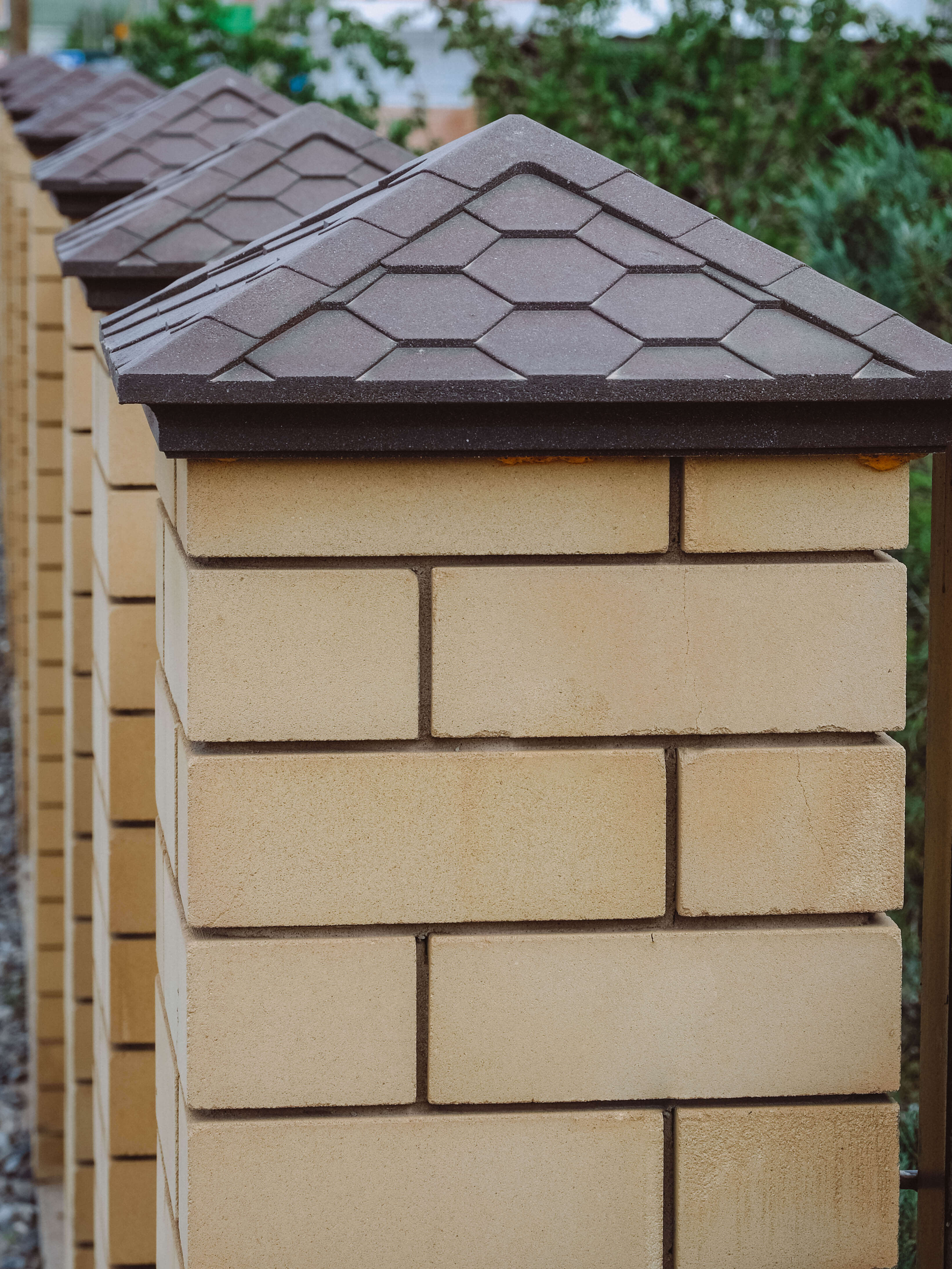 Колпак Zking Эверест Коричневый на столб 1.5х1.5 кирпича (390х390мм) в Сочи фото